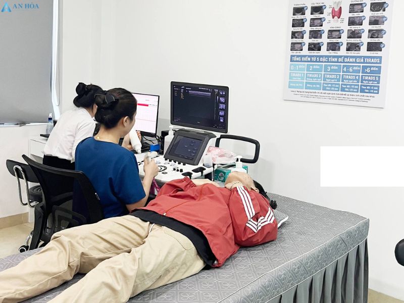 Bướu độc tuyến giáp